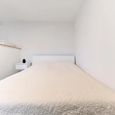 Apartament Mare