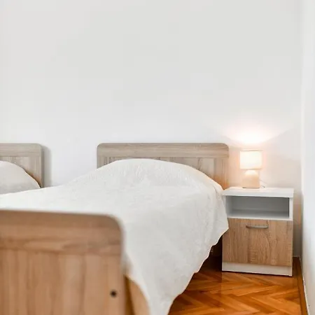 Mare Apartment Sukošan