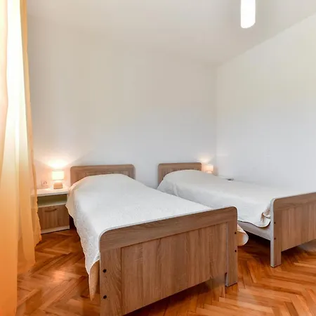 Apartment Mare Sukošan